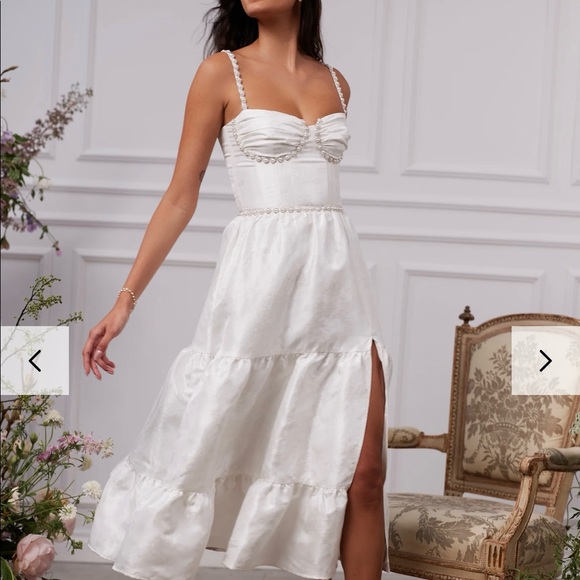 V. Chapman Dresses & Skirts - V. Chapman Lorenza Dress in White Windsor Brocade size 6